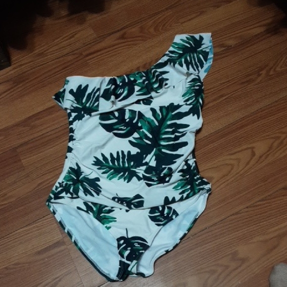 HILOR One-Shoulder Leaf Print Ruffle Shoulder Swimsuit - Picture 1 of 8